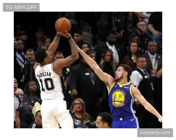 NBA防守三秒规则解析:了解如何判定与影响比赛节奏 NBA防守三秒规则解析:了解如何判定与影响比赛节奏